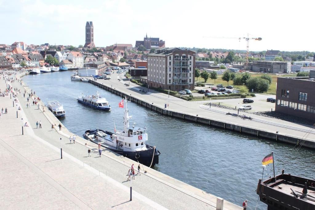Ohlerich Speicher - Schlafen Im Hafen Wismar Ngoại thất bức ảnh